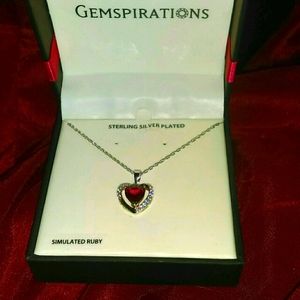 NWTS RUBY HEART NECKLACE